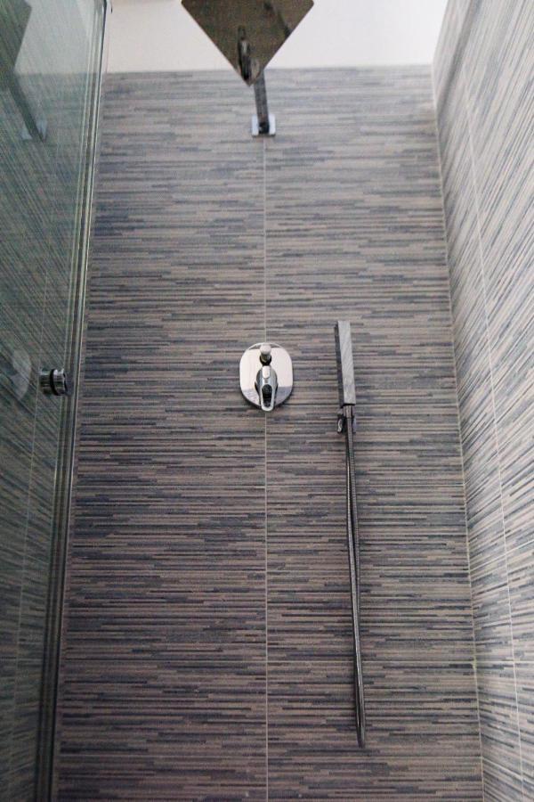 Sallu Boutique Салерно Экстерьер фото